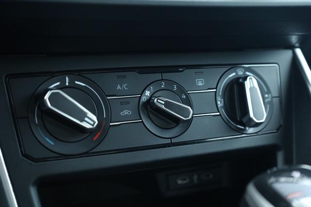 VOLKSWAGEN Taigo usata, con Boardcomputer