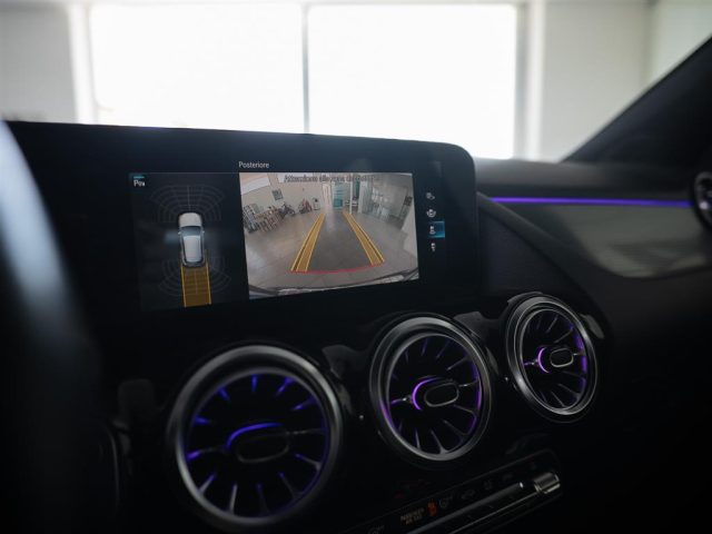 MERCEDES-BENZ GLA 200 usata, con Sedili riscaldati