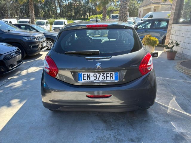 PEUGEOT 208 usata, con Alzacristalli elettrici