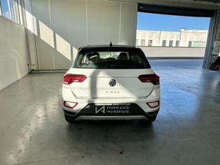VOLKSWAGEN T-Roc usata, con Autoradio