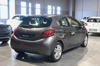 PEUGEOT 208 usata, con Alzacristalli elettrici
