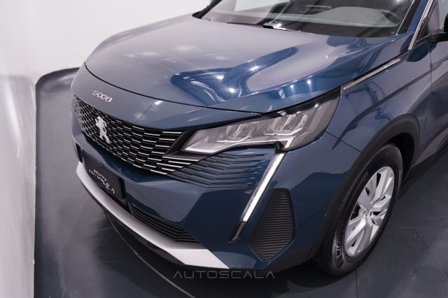 PEUGEOT 5008 usata, con Airbag testa