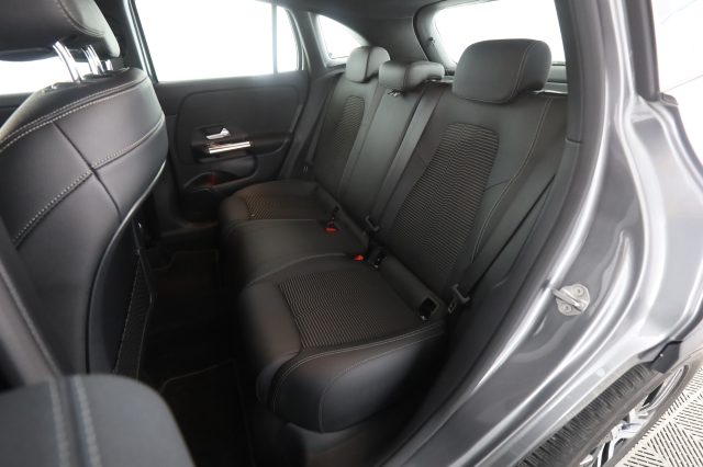 MERCEDES-BENZ CLA usata 3