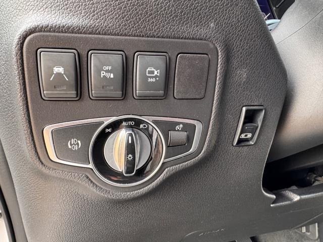 MERCEDES-BENZ X 250 usata, con Touch screen