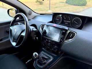 LANCIA Ypsilon usata, con USB