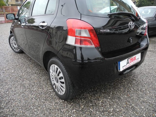 TOYOTA Yaris usata 50