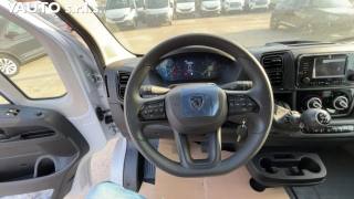 PEUGEOT Boxer usata, con Autoradio digitale