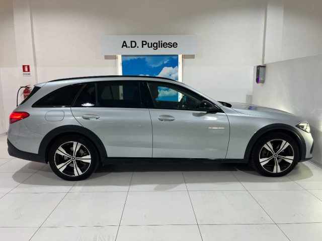 MERCEDES-BENZ CLA usata, con Chiusura centralizzata