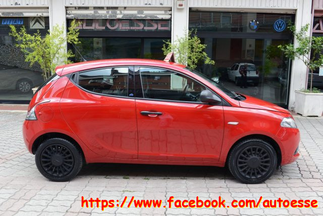 LANCIA Ypsilon usata, con Airbag