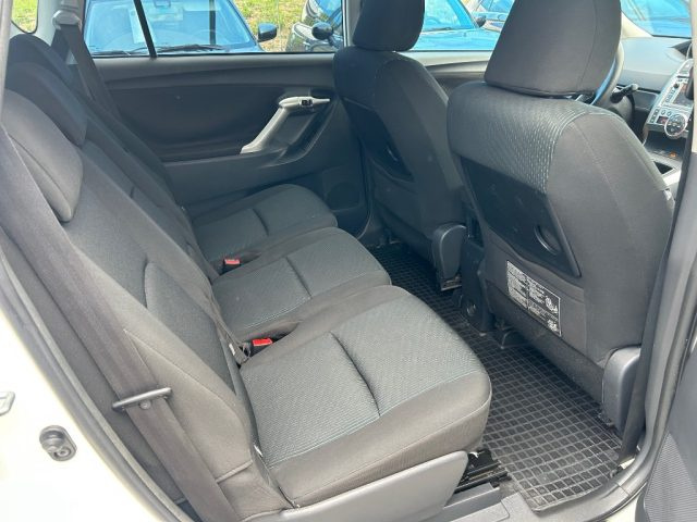 TOYOTA Verso usata, con Specchietti laterali elettrici