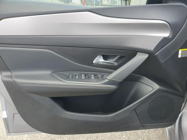 PEUGEOT 308 usata, con Controllo automatico clima