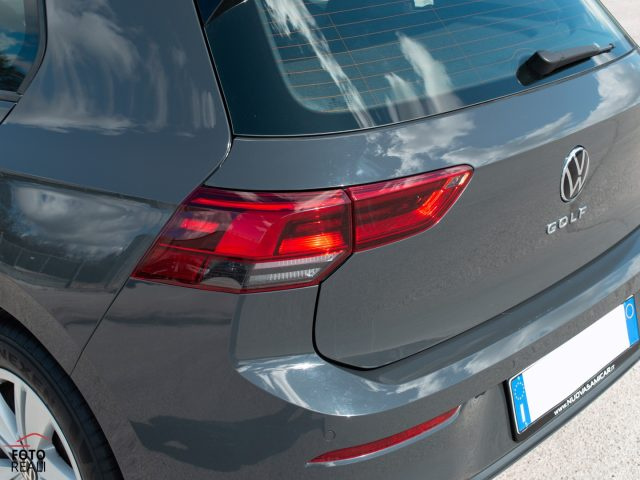 VOLKSWAGEN Golf usata, con Leve al volante