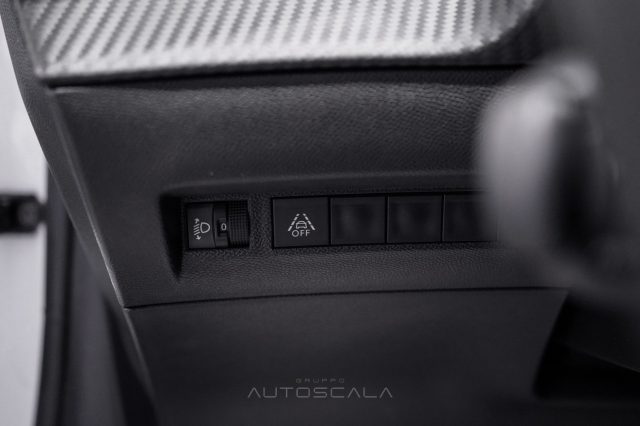 PEUGEOT 208 usata, con Cruise Control