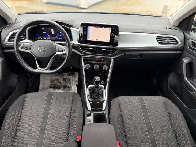 VOLKSWAGEN T-Roc usata, con Telecamera per parcheggio assistito