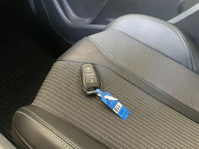 PEUGEOT 3008 usata, con Controllo elettronico della corsia