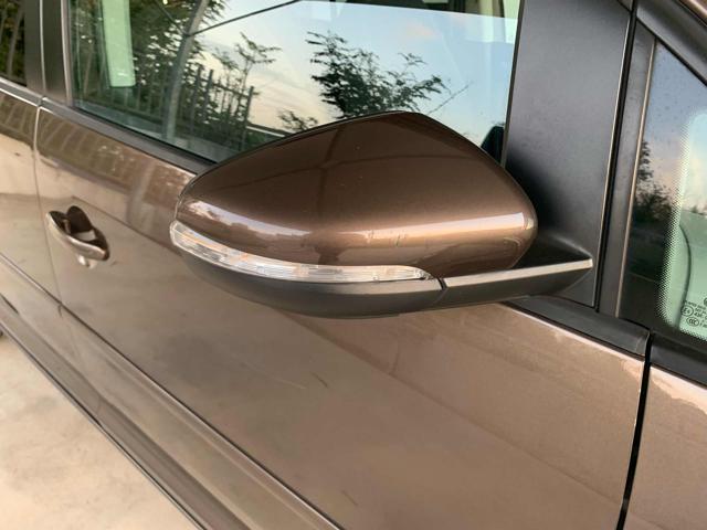 VOLKSWAGEN Touran usata 52