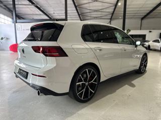 VOLKSWAGEN Golf usata, con Airbag