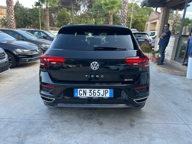 VOLKSWAGEN T-Roc usata, con Autoradio