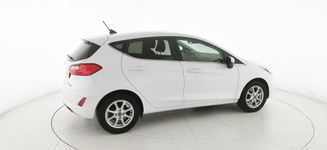 FORD Fiesta usata, con USB