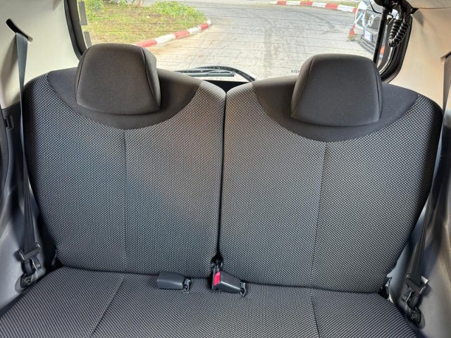 TOYOTA Aygo usata 18