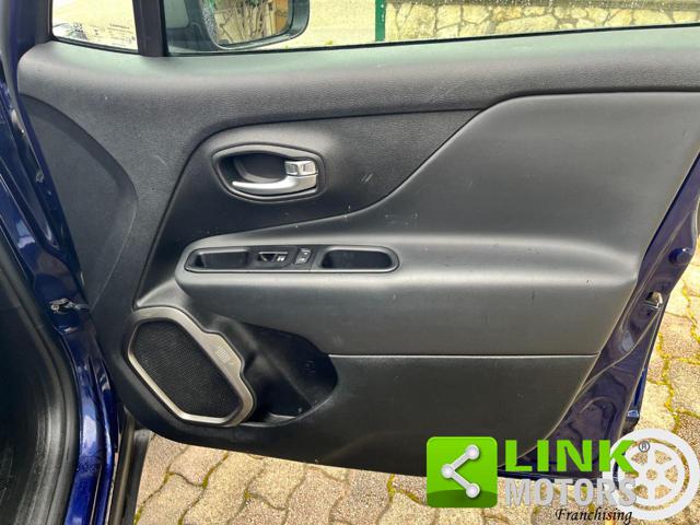 JEEP Renegade usata, con USB