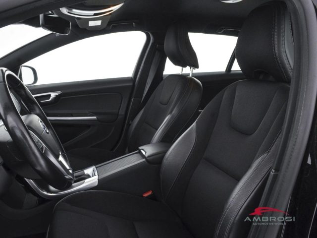 VOLVO V60 usata 8