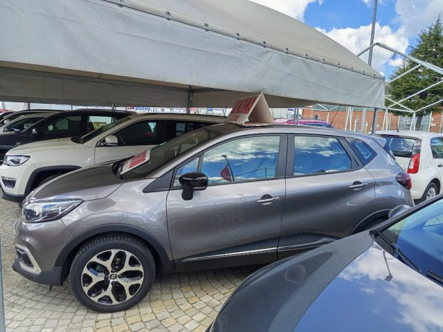 RENAULT Captur usata, con Autoradio