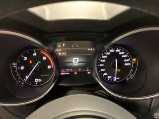 ALFA ROMEO Stelvio usata, con Specchietti laterali elettrici