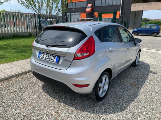 FORD Fiesta usata, con Alzacristalli elettrici
