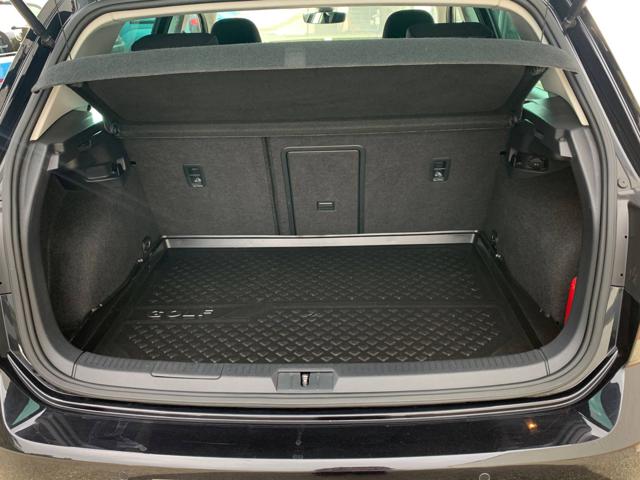 VOLKSWAGEN Golf usata, con Specchietti laterali elettrici