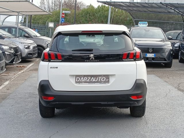 PEUGEOT 5008 usata, con Luci diurne LED