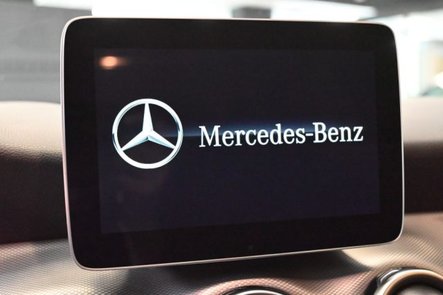 MERCEDES-BENZ GLA 180 usata 122