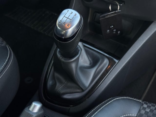 RENAULT Clio usata, con Park Distance Control