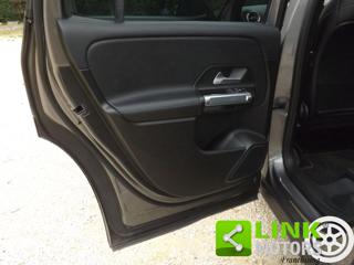 MERCEDES-BENZ GLB 200 usata 51