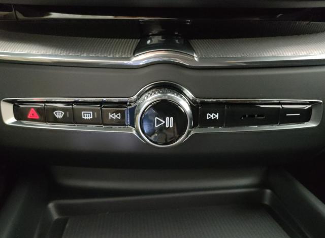 VOLVO XC60 usata, con Luci diurne LED
