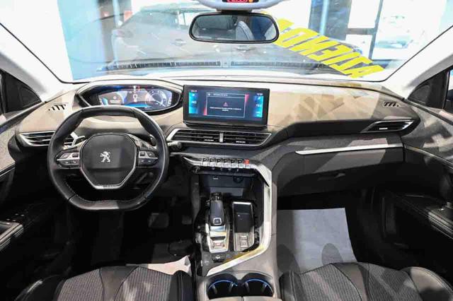 PEUGEOT 5008 usata, con Boardcomputer