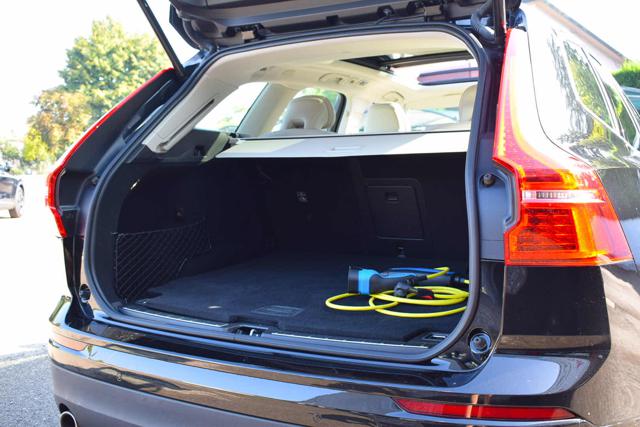 VOLVO XC60 usata, con Sensori di parcheggio posteriori