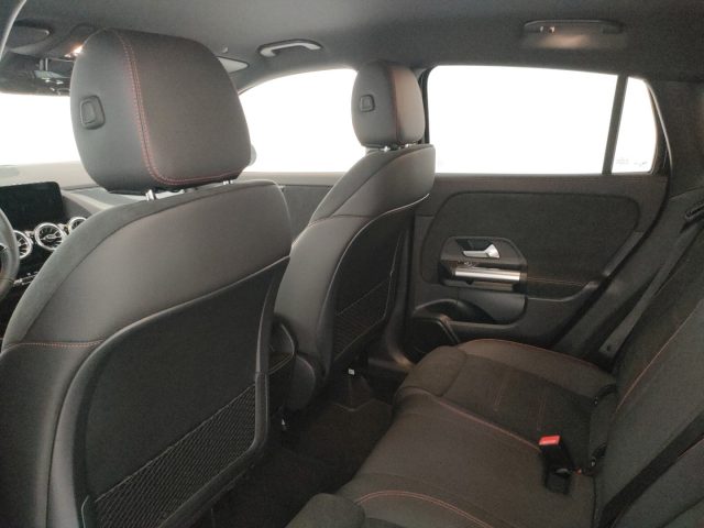 MERCEDES-BENZ GLA 200 usata, con Cerchi in lega