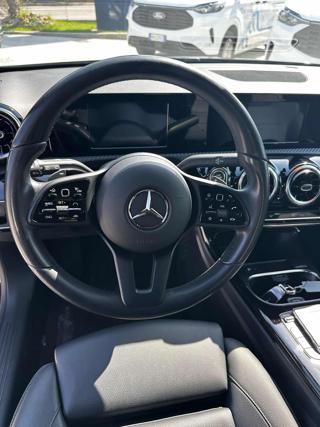 MERCEDES-BENZ A 200 usata, con Interni in pelle