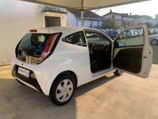 TOYOTA Aygo usata, con Fari LED