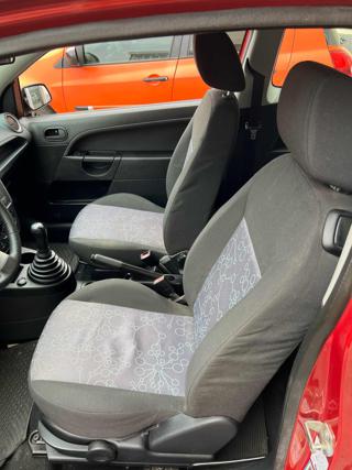 FORD Fiesta usata, con Specchietti laterali elettrici