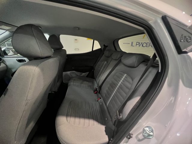 HYUNDAI i10 usata, con Sistema di navigazione