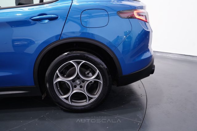 ALFA ROMEO Stelvio usata, con Sensore di luce