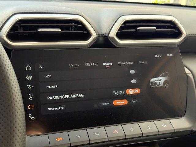MG ZS usata, con Touch screen
