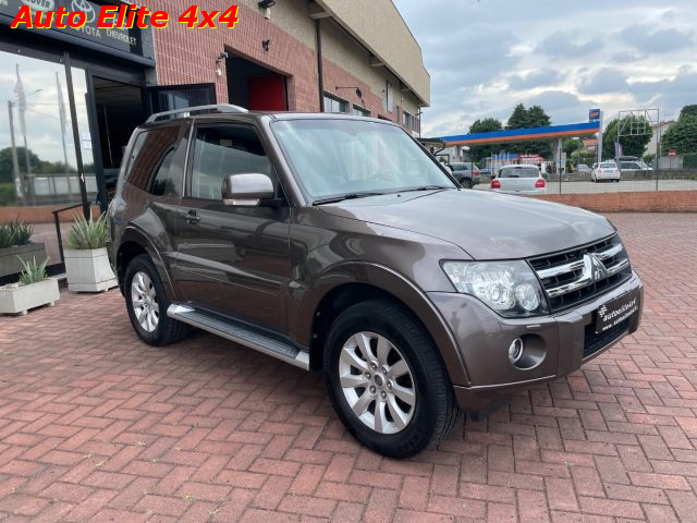 MITSUBISHI Pajero usata, con Airbag laterali