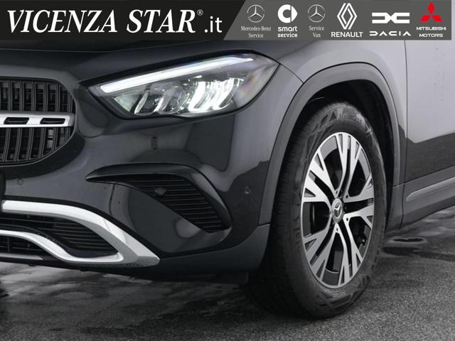 MERCEDES-BENZ GLA 180 usata, con Airbag