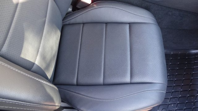 MERCEDES-BENZ GLE 300 usata, con Sistema di parcheggio automatico