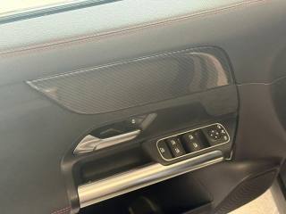 MERCEDES-BENZ GLA 220 usata, con Airbag testa