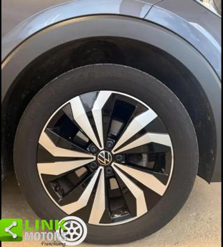 VOLKSWAGEN T-Cross usata, con Autoradio