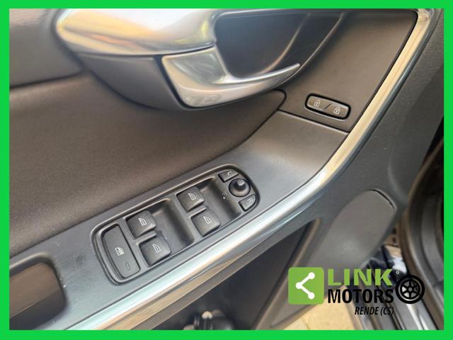 VOLVO XC60 usata, con Controllo elettronico della corsia